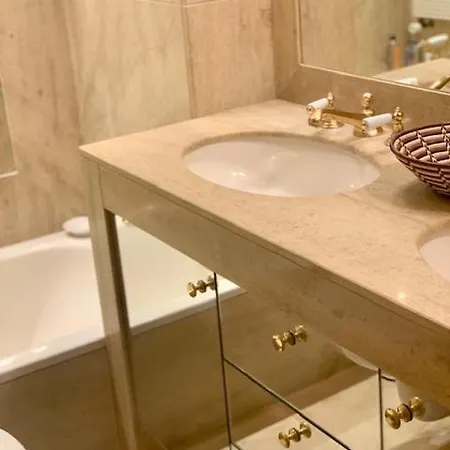 Apartmán Westside Met Zicht Op Zee En Het Rubensplein. Ligging! *