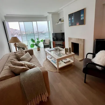 Westside Met Zicht Op Zee En Het Rubensplein. Ligging! דירה