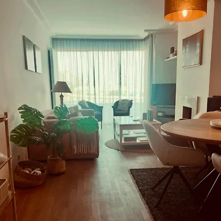 Westside Met Zicht Op Zee En Het Rubensplein. Ligging! דירה